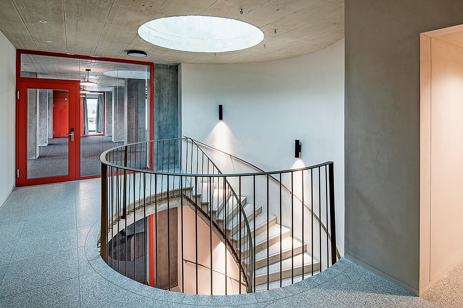 Il nuovo edificio amministrativo di Thun è stato deliberatamente progettato per consentire modelli di lavoro flessibili.