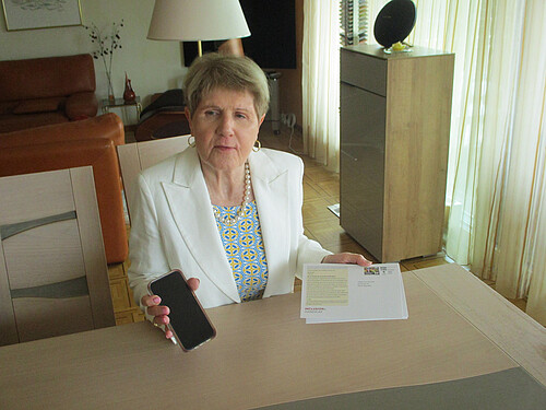 Verena Kuonen: «I computer e i telefoni cellulari ci hanno aperto molte porte.»