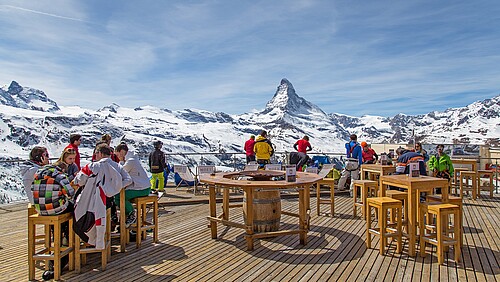 Tanti turisti, ma pochi alloggi per i dipendenti: Zermatt (VS) non è l’unico Comune con questo problema.